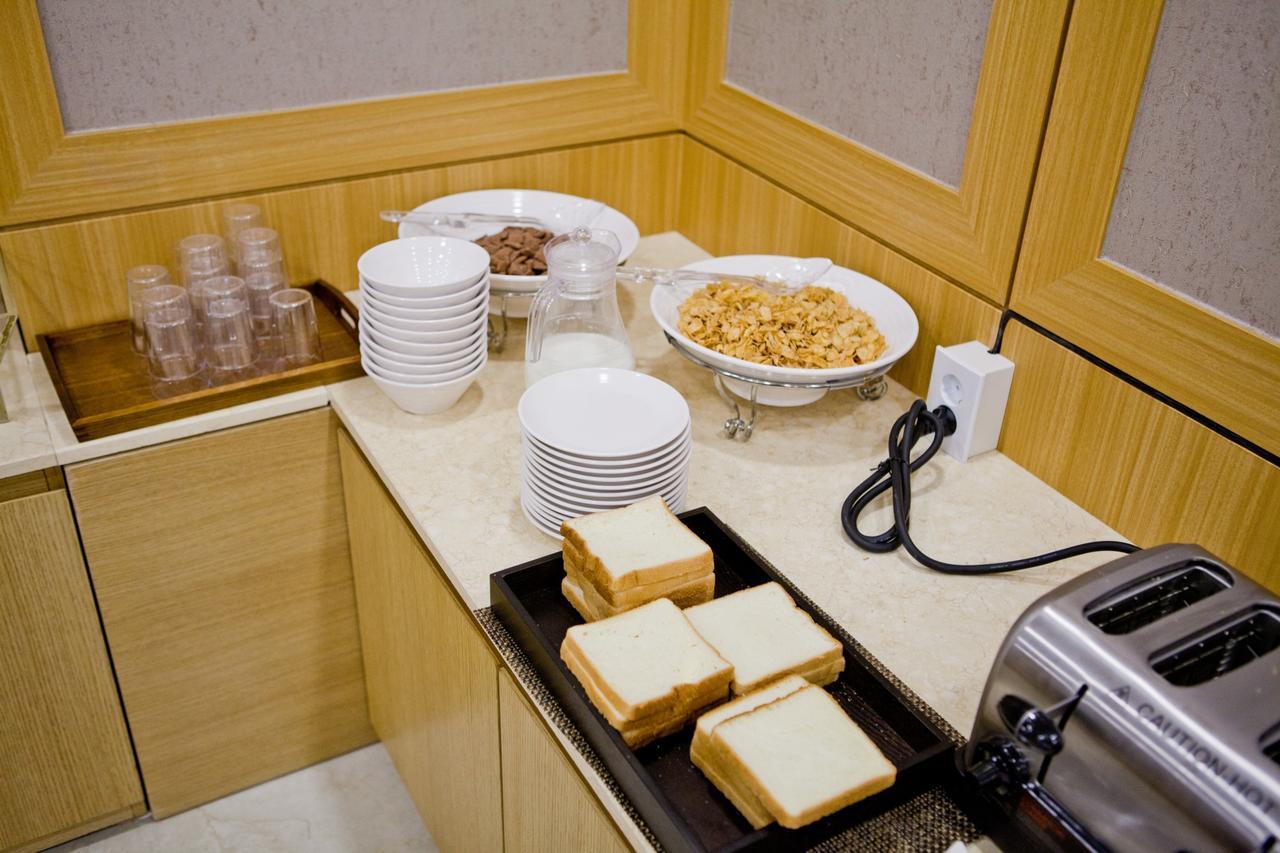 MBN Hotel Changwon Buitenkant foto