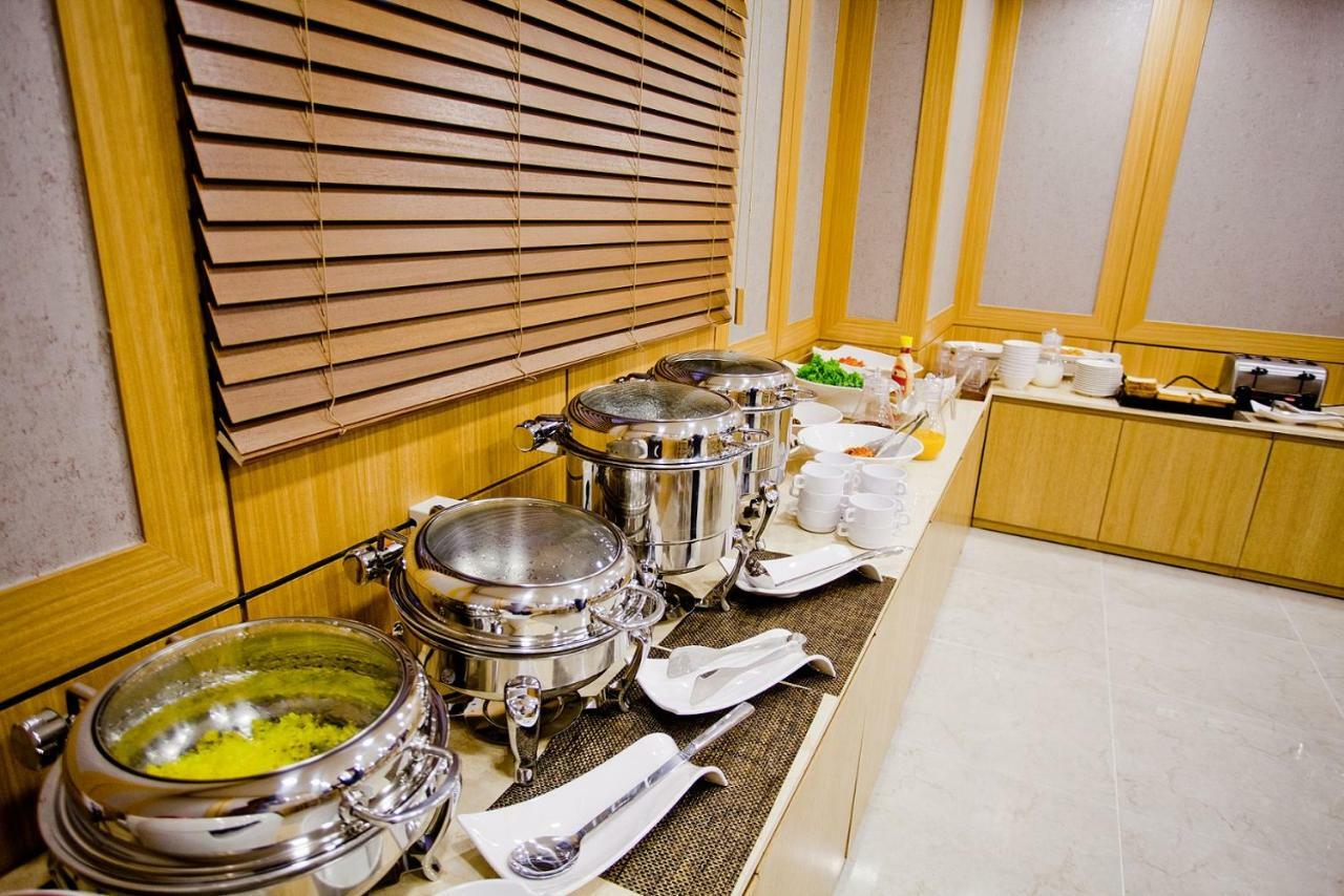 MBN Hotel Changwon Buitenkant foto