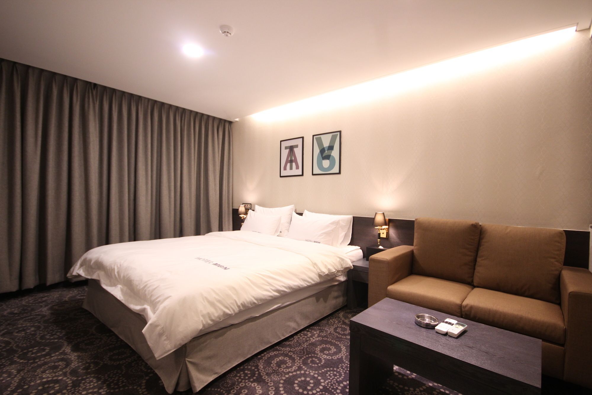 MBN Hotel Changwon Buitenkant foto